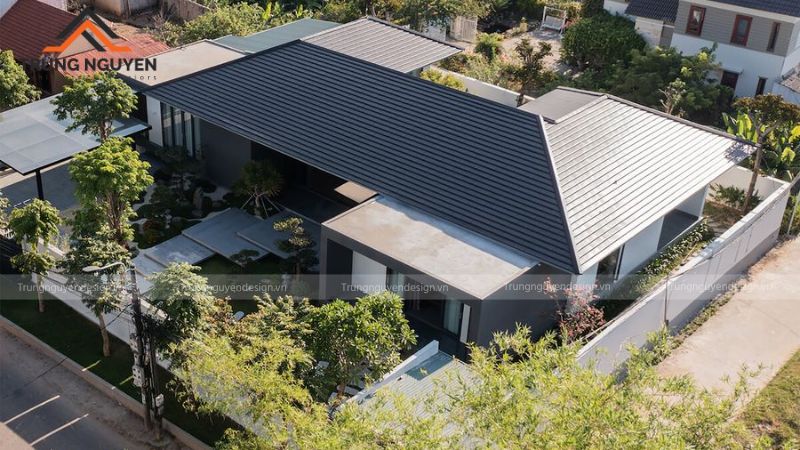 Cận cảnh hệ mái đua rộng tạo bóng đổ thẩm mỹ