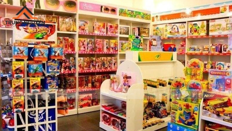 Góc kệ trưng bày được bo tròn tỉ mỉ